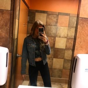 Meet your Posher, Mallory